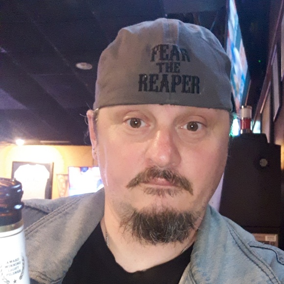 Meet your Posher, Ed - Picture 1 of 1